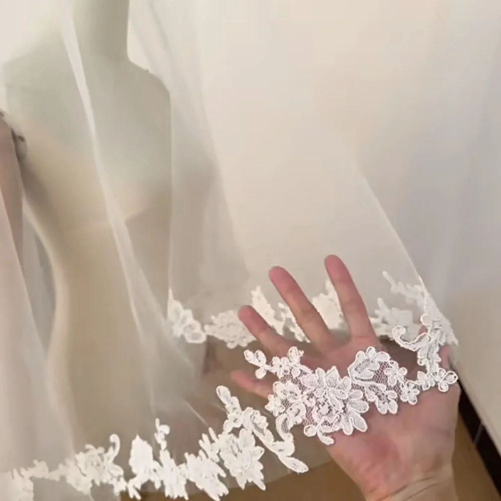 Cathedral Floral Lace Wedding Veil - Picture 4 of 6